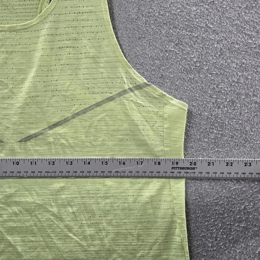 Nike Women Tank‎ Top L Neon Yellow Activewear DRI-FIT ADV Scoop Neck Pullover